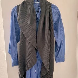 Shawl sweater vest size l